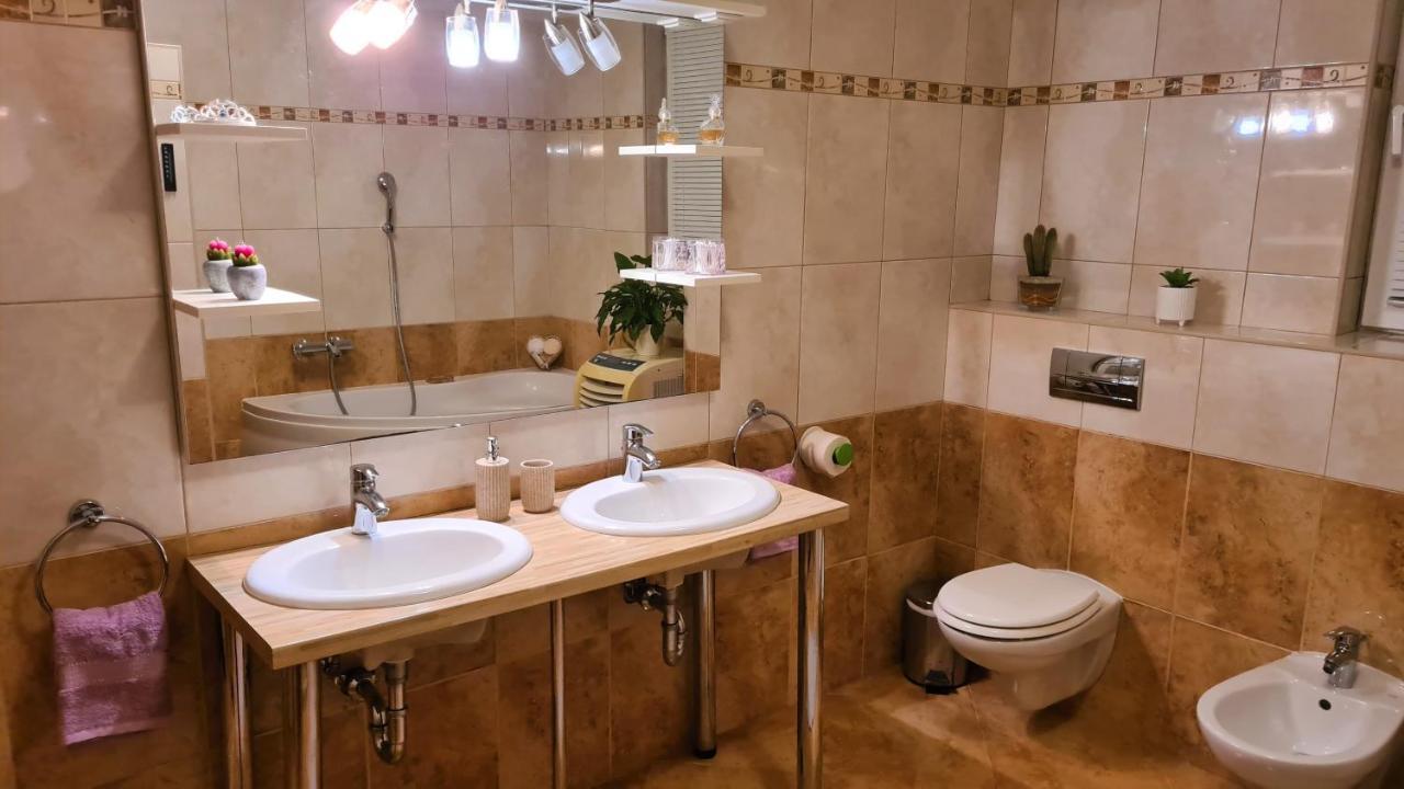 Villa Bubica- Cozy Holiday Home In Rural Area With Pool Stankovci  Eksteriør bilde